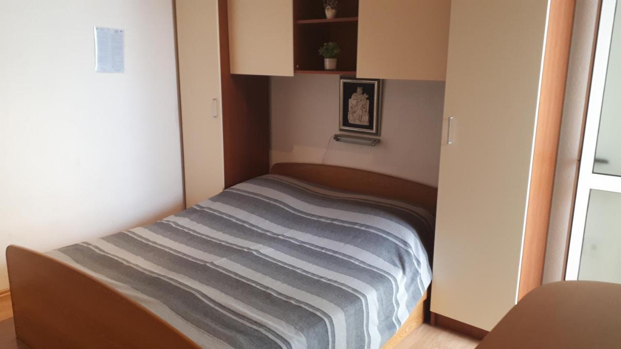 Apartmani Leko Mirjana Башка-Вода Екстер'єр фото
